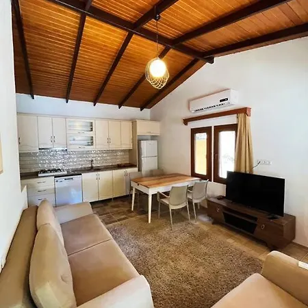 Hotel House By The Sea In The Village Of Mazi *